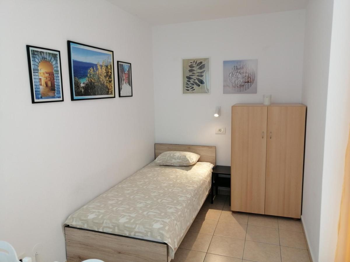 Apartment Rosanna - Intermezzo In Center Of Rabac Buitenkant foto