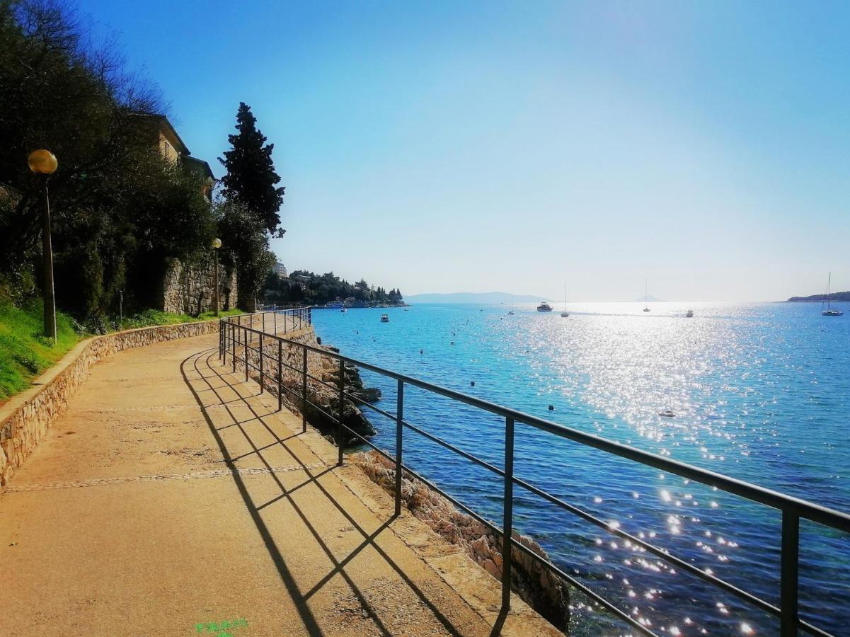 Apartment Rosanna - Intermezzo In Center Of Rabac Buitenkant foto